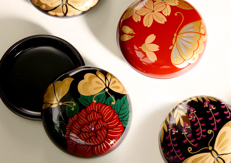 YAMADA HEIANDO Lacquerware: Hand-Crafted Imperial Luxury for Japanese Emperor