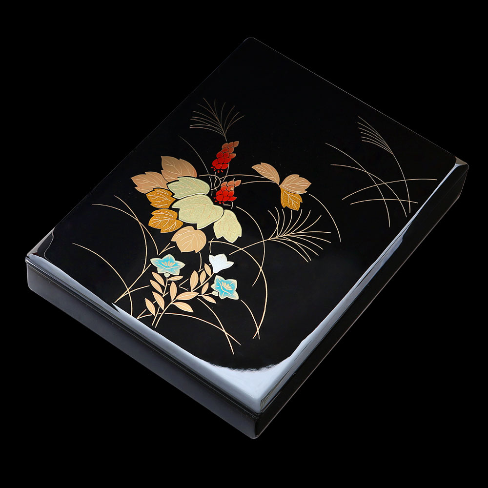 Akikusa Letterhead Box | YAMADA HEIANDO Lacquerware: Hand-Crafted Imperial Luxury for Japanese Emperor